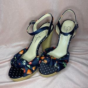 ☁️Never worn Jesica Simpson platform heels 👠